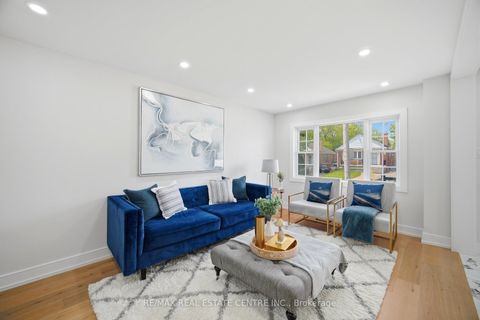 Photo 9 at 109 Glencrest Boulevard, Parkview, Toronto