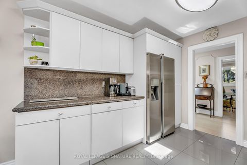 Photo 14 at 14 Squirewood Road, Pleasant View, Toronto
