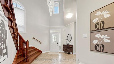 Photo 2 at 3 Kinross Avenue, Brooklin, Whitby