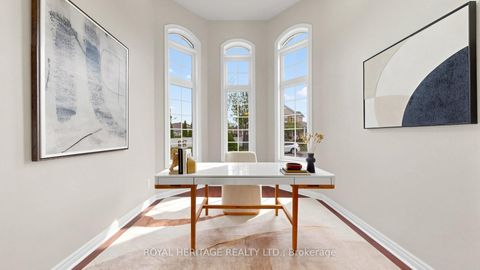 Photo 3 at 3 Kinross Avenue, Brooklin, Whitby