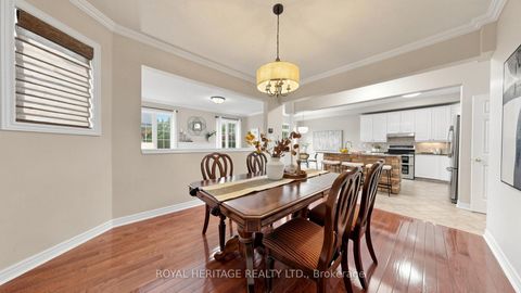 Photo 7 at 3 Kinross Avenue, Brooklin, Whitby