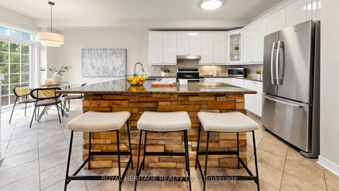Photo 11 at 3 Kinross Avenue, Brooklin, Whitby