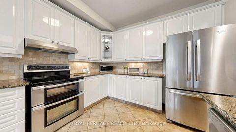Photo 15 at 3 Kinross Avenue, Brooklin, Whitby