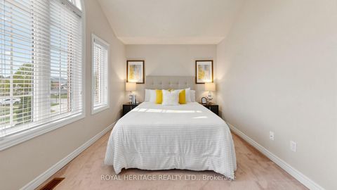 Photo 25 at 3 Kinross Avenue, Brooklin, Whitby