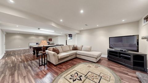 Photo 34 at 3 Kinross Avenue, Brooklin, Whitby