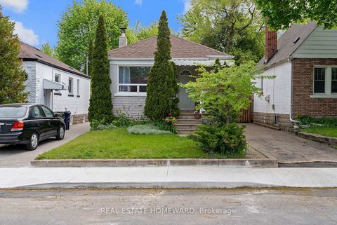 Photo 1 at 59 Manderley Drive, Cliffside, Toronto