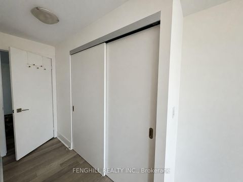 Photo 9 at 1108 - 32 Davenport Road, Annex, Toronto