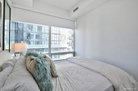 Photo 11 at 3009 - 15 Grenville Street, Bay Street Corridor, Toronto