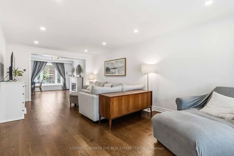 Photo 6 at 42 Neilor Crescent, Markland Wood, Toronto