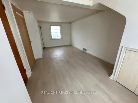 Photo 7 at 22 Pleasant View Drive, Pleasant View, Toronto