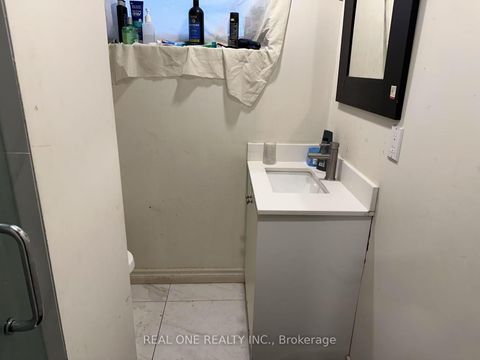 Photo 8 at 22 Pleasant View Drive, Pleasant View, Toronto