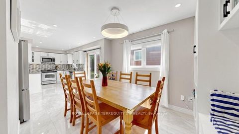 Photo 17 at 115 Micmac Crescent, Pleasant View, Toronto