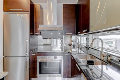 Photo 4 at 2801 - 21 Balmuto Street, Bay Street Corridor, Toronto
