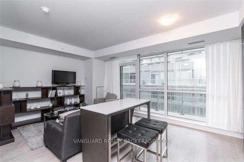 Photo 7 at 513 - 199 Richmond Street W, Waterfront Communities C1, Toronto