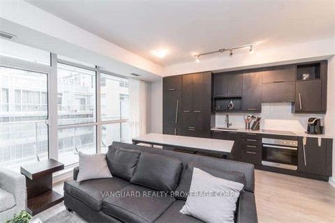 Photo 13 at 513 - 199 Richmond Street W, Waterfront Communities C1, Toronto