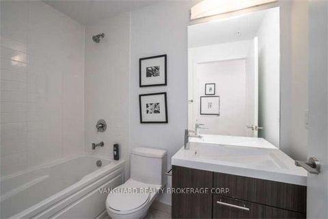 Photo 15 at 513 - 199 Richmond Street W, Waterfront Communities C1, Toronto