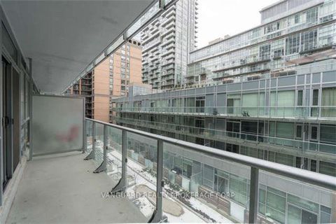 Photo 17 at 513 - 199 Richmond Street W, Waterfront Communities C1, Toronto