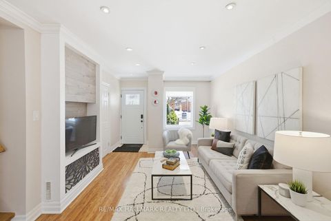 Photo 4 at 1002 Victoria Park Avenue, Parkview, Toronto