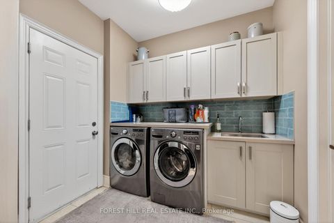 Photo 10 at 111 Vines Place, Bayview Southeast, Aurora
