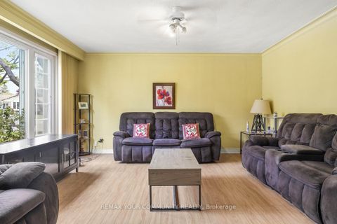 Photo 3 at 3 Shoreview Drive, West Hill, Toronto