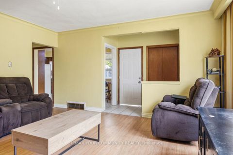 Photo 5 at 3 Shoreview Drive, West Hill, Toronto