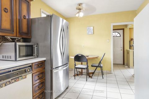 Photo 8 at 3 Shoreview Drive, West Hill, Toronto