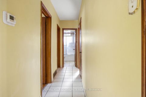 Photo 9 at 3 Shoreview Drive, West Hill, Toronto
