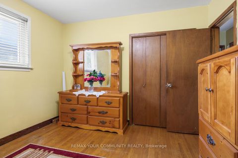 Photo 13 at 3 Shoreview Drive, West Hill, Toronto