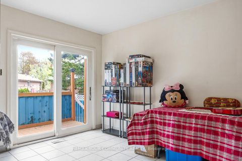 Photo 15 at 3 Shoreview Drive, West Hill, Toronto