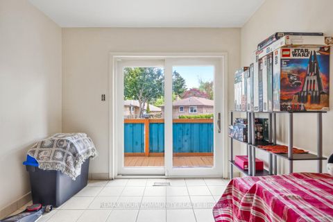 Photo 16 at 3 Shoreview Drive, West Hill, Toronto