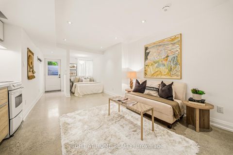 Photo 35 at 304 Riverdale Avenue, Jones, Toronto