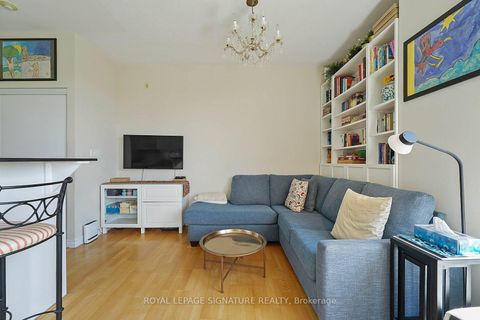 Photo 5 at 514 - 4200 Bathurst Street, Clanton Park, Toronto