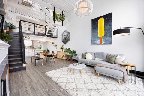 Photo 7 at 4 - 517 Kingston Road, The Beaches, Toronto