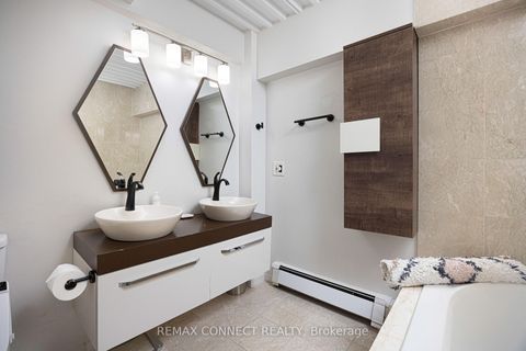 Photo 27 at 4 - 517 Kingston Road, The Beaches, Toronto