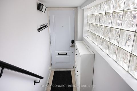 Photo 30 at 4 - 517 Kingston Road, The Beaches, Toronto