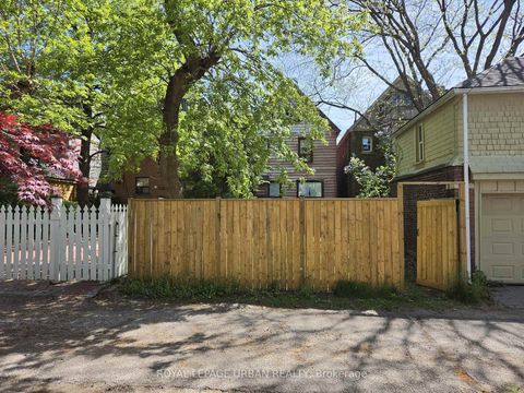 Photo 2 at 118 Ferrier Avenue, Danforth, Toronto