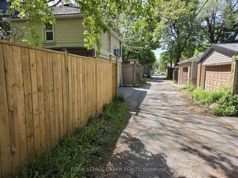 Photo 3 at 118 Ferrier Avenue, Danforth, Toronto