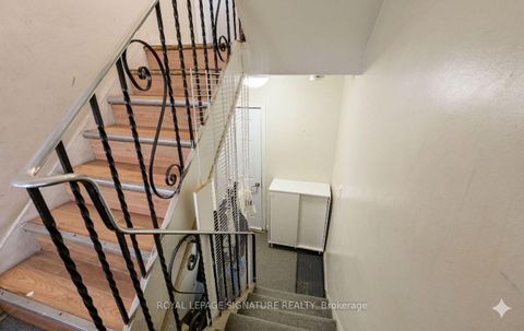 Photo 11 at 226 Bicknell Avenue, Eglinton West, Toronto