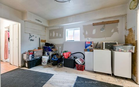 Photo 16 at 226 Bicknell Avenue, Eglinton West, Toronto