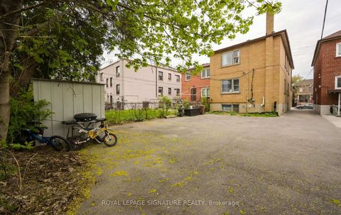 Photo 28 at 226 Bicknell Avenue, Eglinton West, Toronto