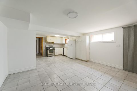 Photo 17 at 767 Midland Avenue, Kennedy Park, Toronto