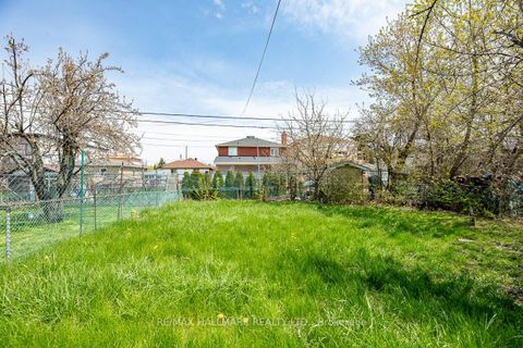 Photo 21 at 767 Midland Avenue, Kennedy Park, Toronto