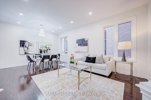 Photo 5 at 186 Ascalon Drive, Patterson, Vaughan