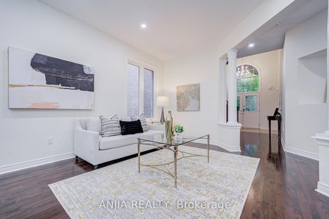 Photo 8 at 186 Ascalon Drive, Patterson, Vaughan
