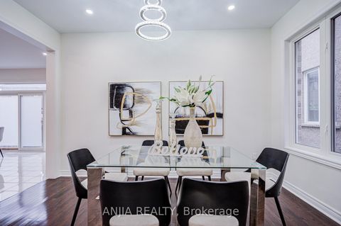 Photo 9 at 186 Ascalon Drive, Patterson, Vaughan