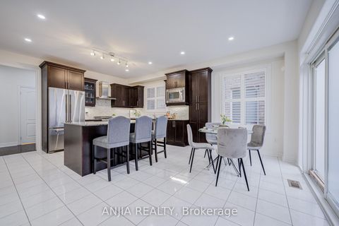 Photo 14 at 186 Ascalon Drive, Patterson, Vaughan
