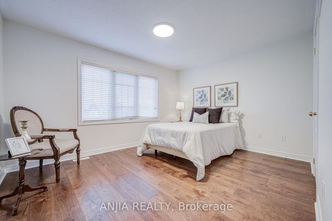 Photo 26 at 186 Ascalon Drive, Patterson, Vaughan