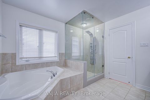 Photo 36 at 186 Ascalon Drive, Patterson, Vaughan