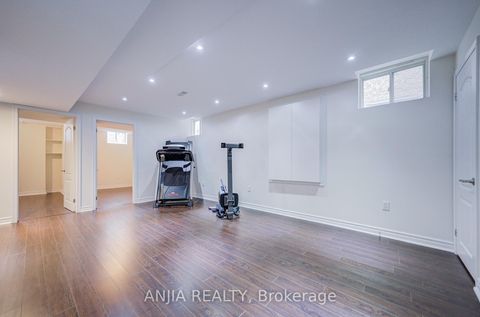 Photo 37 at 186 Ascalon Drive, Patterson, Vaughan