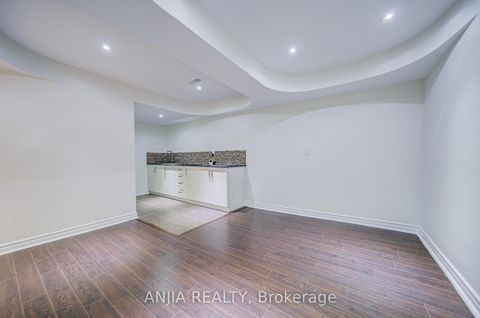 Photo 40 at 186 Ascalon Drive, Patterson, Vaughan